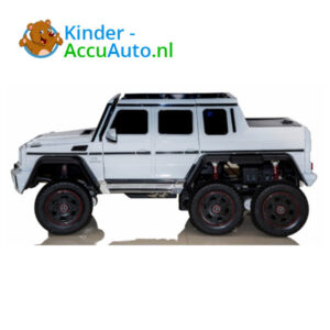 Mercedes G63 6x6 Wit 2