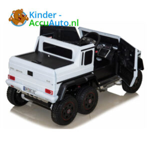 Mercedes G63 6x6 Wit 4