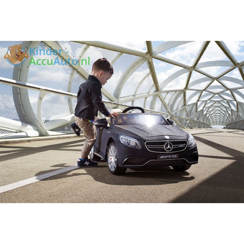Acht . Ham Mercedes S63 AMG kinderauto mat zwart kopen? | KinderAccuAuto.nl