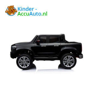 Mercedes X-class Zwart Kinderauto 2 persoons 4WD 5