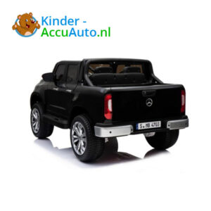 Mercedes X-class Zwart Kinderauto 2 persoons 4WD 6